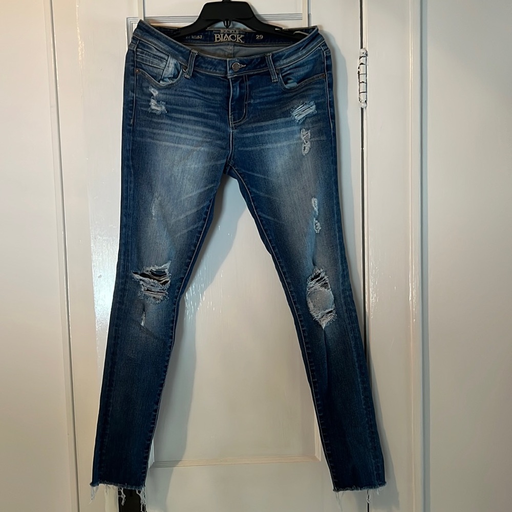 Distressed Buckle Black Skinny jeans 29/32